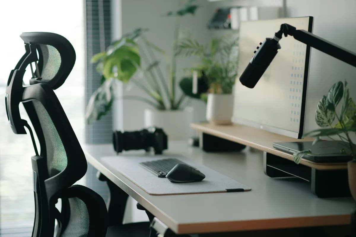 Early-stage startups — Acculogics software development partner