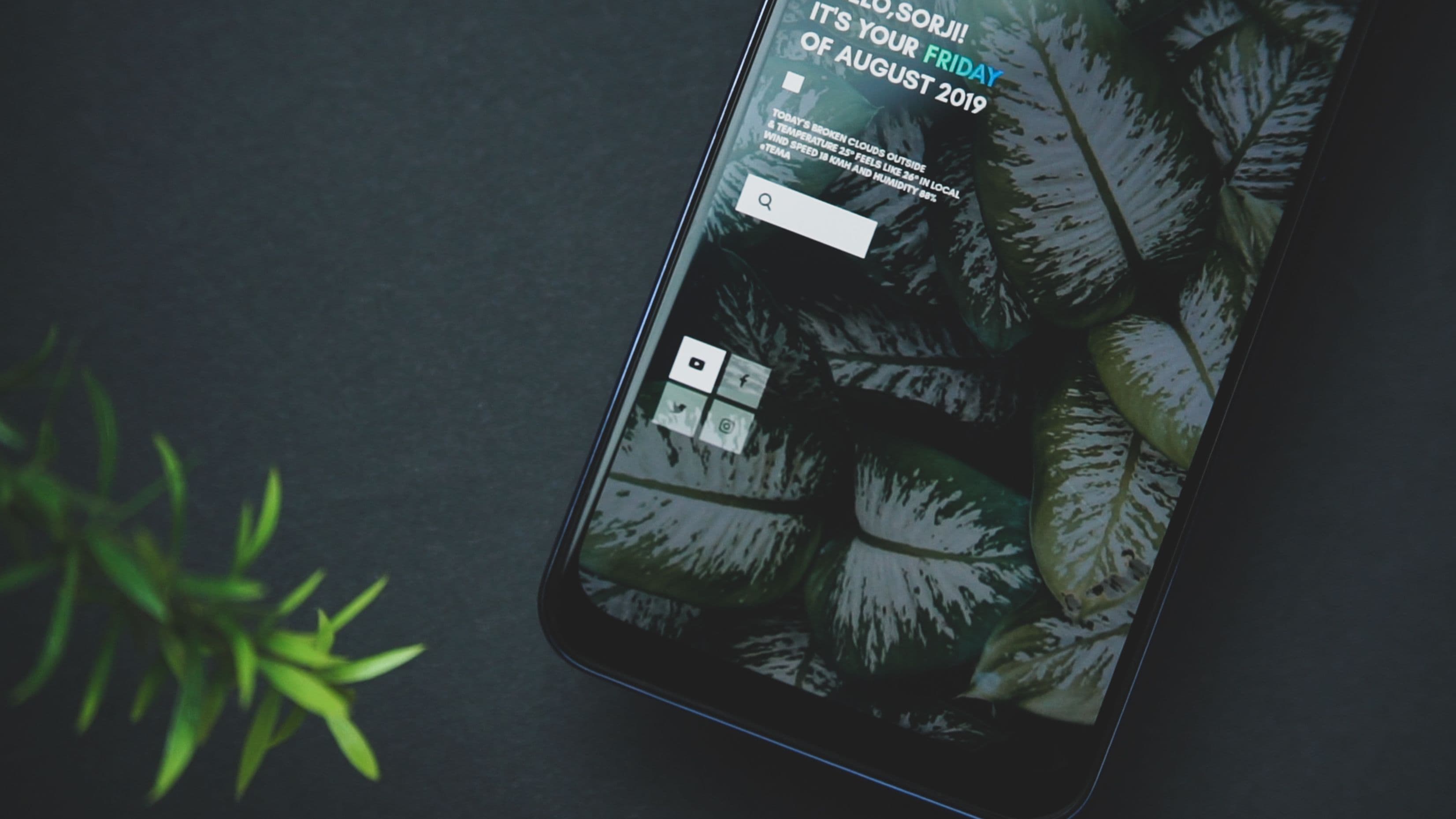 Android app on phone and tablet